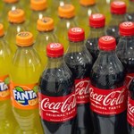 Mniej puszek więcej plastiku. Coca-Cola odczuwa cła na aluminium