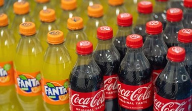 Mniej puszek więcej plastiku. Coca-Cola odczuwa cła na aluminium