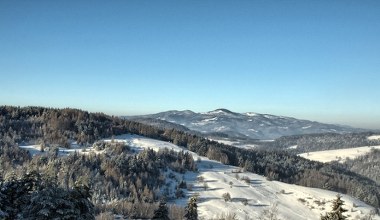 Mniej tłoczne niż Krynica-Zdrój, a równie piękne. To uzdrowisko warto odwiedzić zimą 