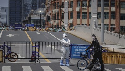 Mniej zakażeń, więcej restrykcji. "Nie pytajcie, dlaczego"