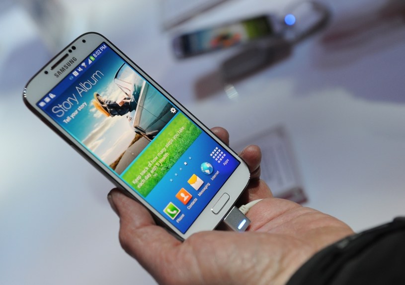 Mniejsza wersja Samsunga Galaxy S4 moze zostać pokazana jeszcze w tym tygodniu /AFP