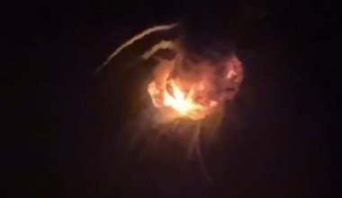 Mnóstwo ognia na chińskim niebie. Rakieta eksplodowała zaraz po starcie