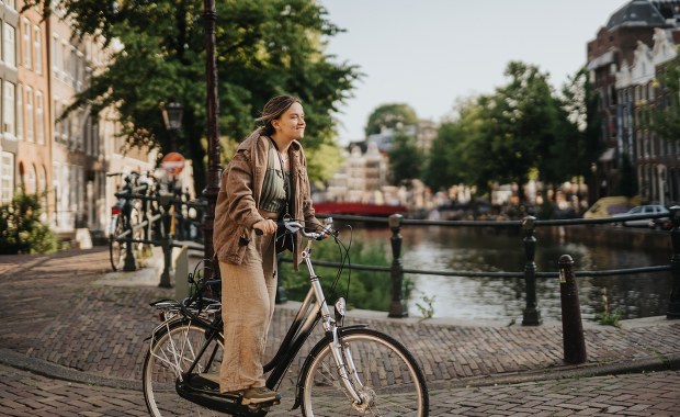 Mobilność w najlepszym wydaniu – TOP 5 damskich rowerów miejskich