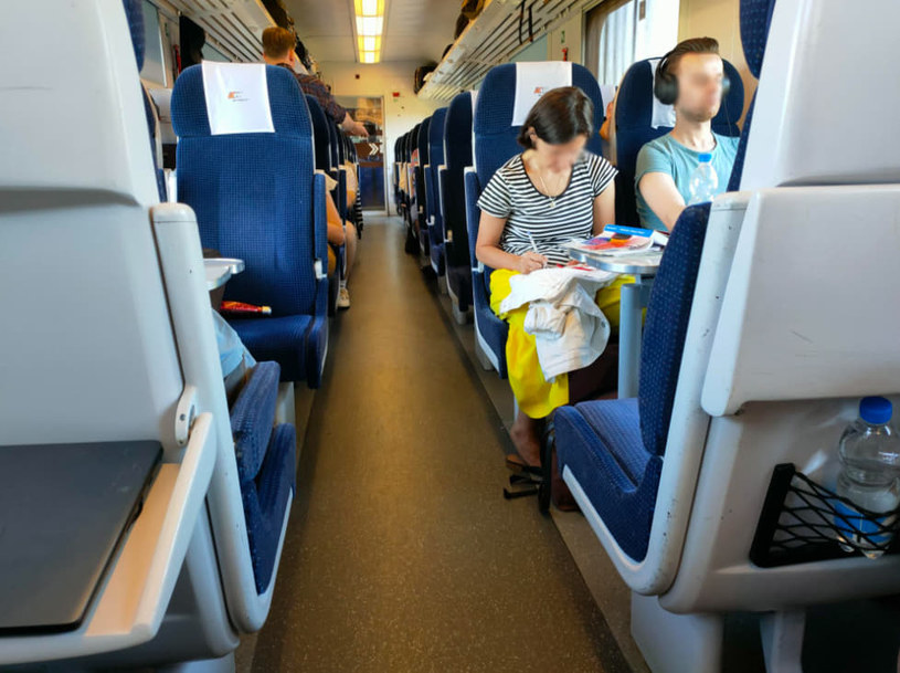 Moc klimatyzacji w pociągach do Berlina to niejedyne, co zaskakuje podróżnych. Zdarza się nawet, że dziwi ich usytuowanie miejsc - do przodu i do tyłu /Wiktor Kazanecki /INTERIA.PL