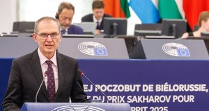 Mocne słowa Poczobuta w PE. "Usłyszałem, że tacy jak ja nie powinni istnieć"