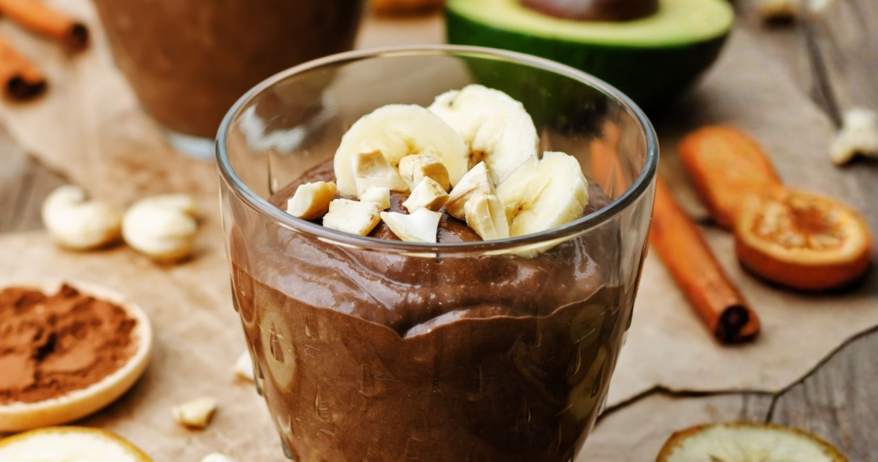 Mocno czekoladowy mus można przygotować na bazie bananów / natavkusidey /123RF/PICSEL