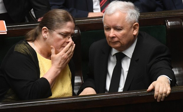 "Módlcie się za Polskę (…) Jest przesilenie polityczne i rządowe". Zagadkowe tweety Krystyny Pawłowicz