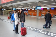 Modlin: Utrudnienia na lotnisku z powodu mgły