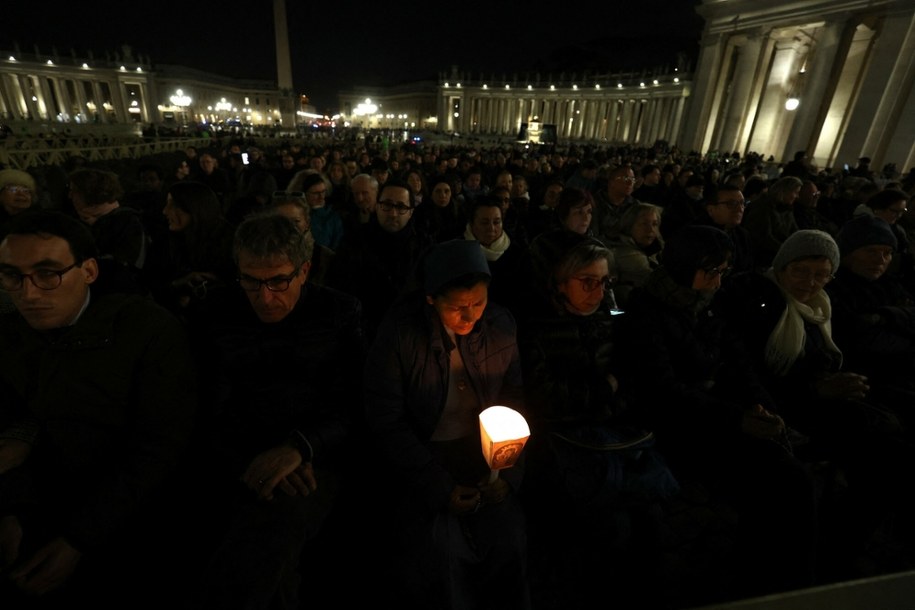 Modlitwa za papieża Franciszka /IPA Sport/ABACA/Abaca /East News