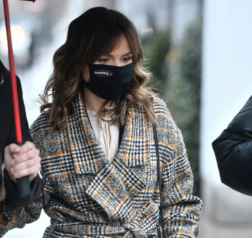 Modną fryzurę polubiła aktorka Marta Żmuda Trzebiatowska /VIPHOTO /East News