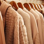 Modne swetry na wiosnę w promocji za 29 zł w Lidlu! Podobne w Reserved, Sinsay i H&M