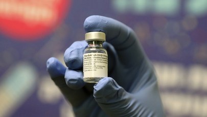 Mogą ruszyć szczepienia przeciw Covid-19. Komisja Europejska zatwierdziła szczepionkę Pfizera