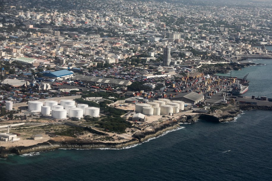 Atak w stolicy Somalii. Trwa akcja odbijania hotelu
