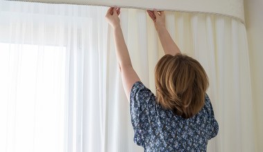 Moja babcia tak pierze firanki na święta. Są śnieżnobiałe i pachnące