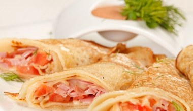 Moje dzieciaki często proszą o taką kolację na ciepło. Naleśniki, które zrobisz w kilka chwil