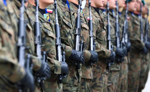 MON szykuje podwyżki. Tak wzrosną pensje żołnierzy i pracowników cywilnych