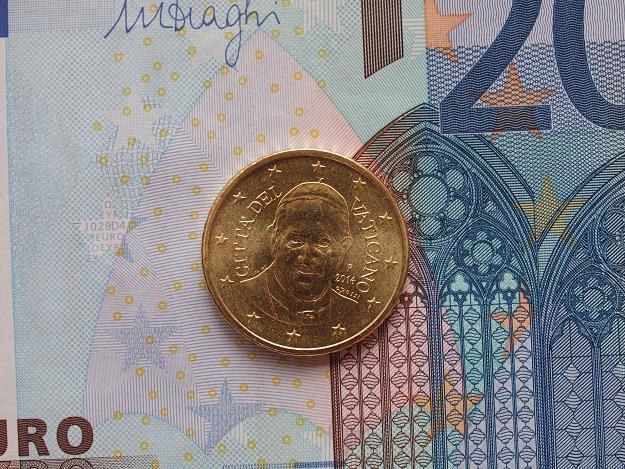 Monety euro z Watykanu już bez papieża /&copy;123RF/PICSEL