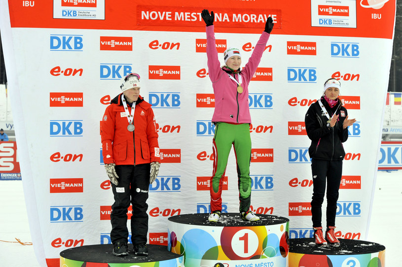 Monika Hojnisz (pierwsza z prawej) na podium mistrzostw świata /Getty Images