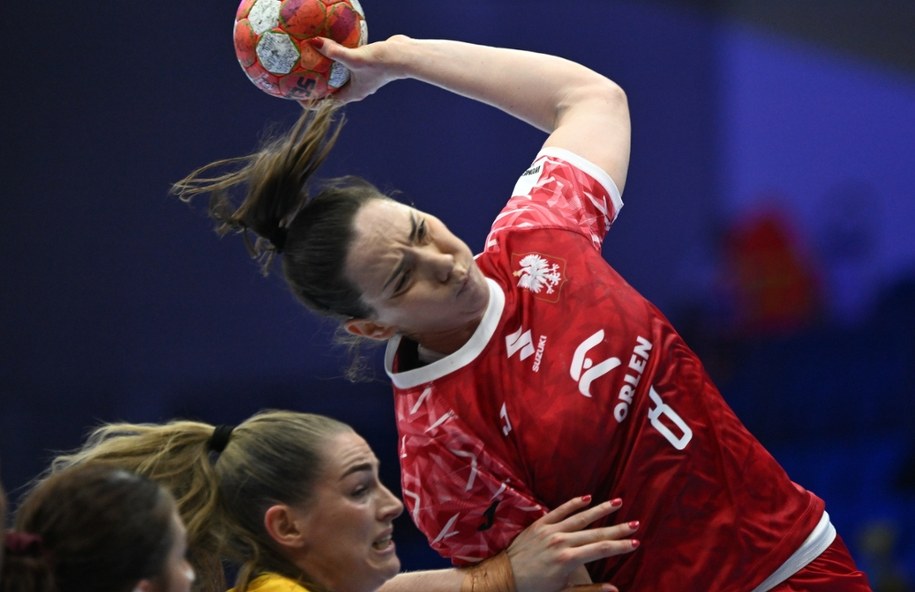 Monika Kobylińska w akcji / 	Marcin Bielecki    /PAP