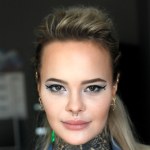 Monika Miller pokazała ukochanego! Kim jest chłopak wnuczki byłego premiera?