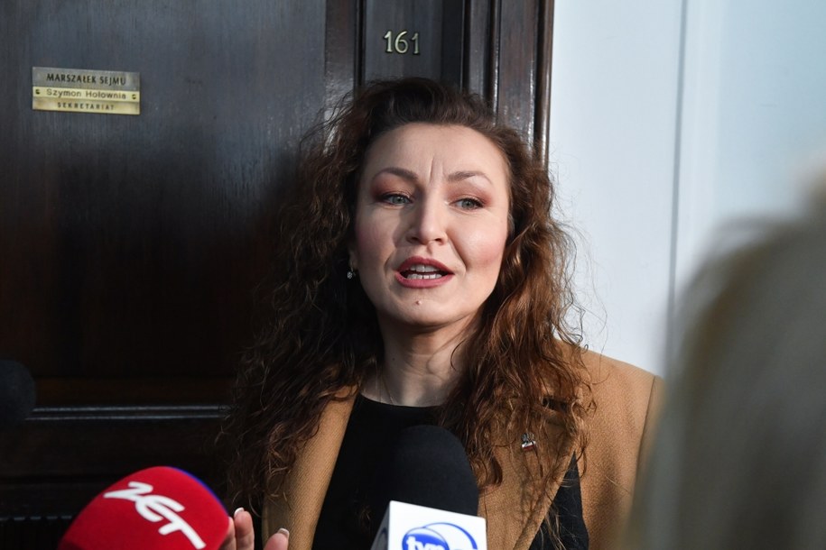 Monika Pawłowska przed gabinetem marszałka Sejmu w Warszawie - 20 lutego 2024 r. /Piotr Nowak /PAP
