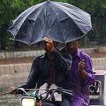 Monsunowe opady w Pakistanie. Zginęło co najmniej 90 osób