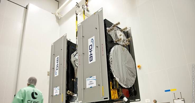 Montaż satelitów Galileo FOC-1 i 2 na wyrzutniku (Fot. ESA) /materiały prasowe