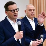 Morawiecki, Dworczyk, Sasin odpowiedzą za maseczki? Zawiadomienia już gotowe