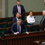 Morawiecki o „chamskiej hołocie” Kaczyńskiego: Czasami muszą paść takie męskie słowa