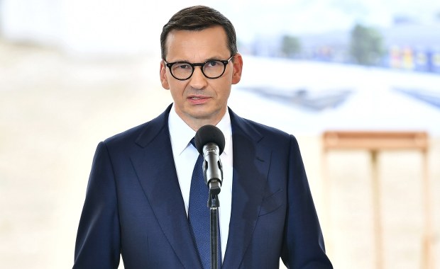 Morawiecki o koronawirusie: Konieczny jest powrót do miękkich zaleceń