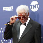 Morgan Freeman, Anne Hathaway i Helen Mirren w nowym serialu "Solos"