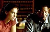 Morgan Freeman i Ashley Judd w filmie "Kolekcjoner" /