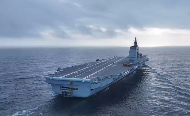 Morski gigant rozpoczął służbę. Chińczycy odpowiadają USA