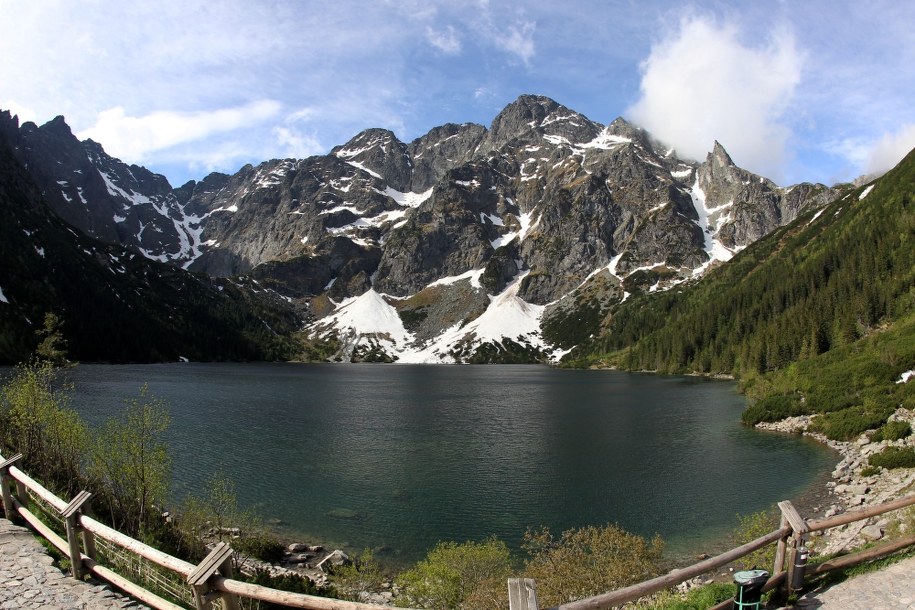 Morskie Oko w Tatrach / 	Grzegorz Momot    /PAP