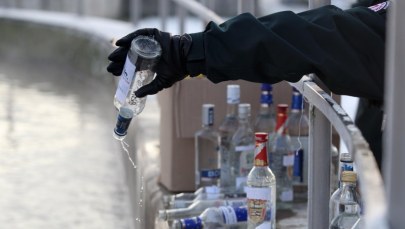 Morze alkoholu trafiło do ścieków [ZDJĘCIA]