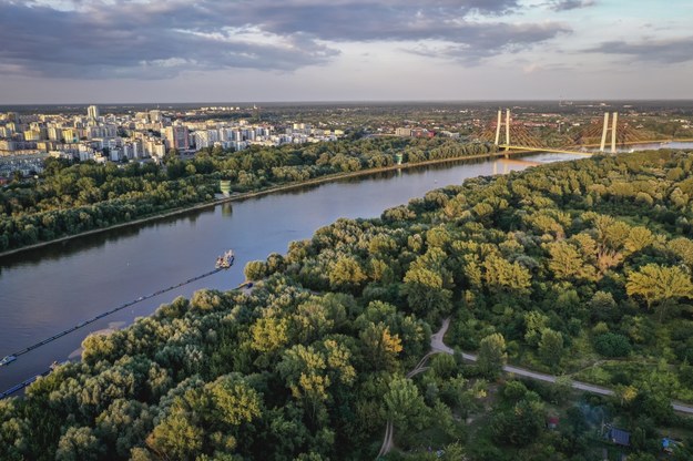 Most Siekierkowski w Warszawie. /Shutterstock