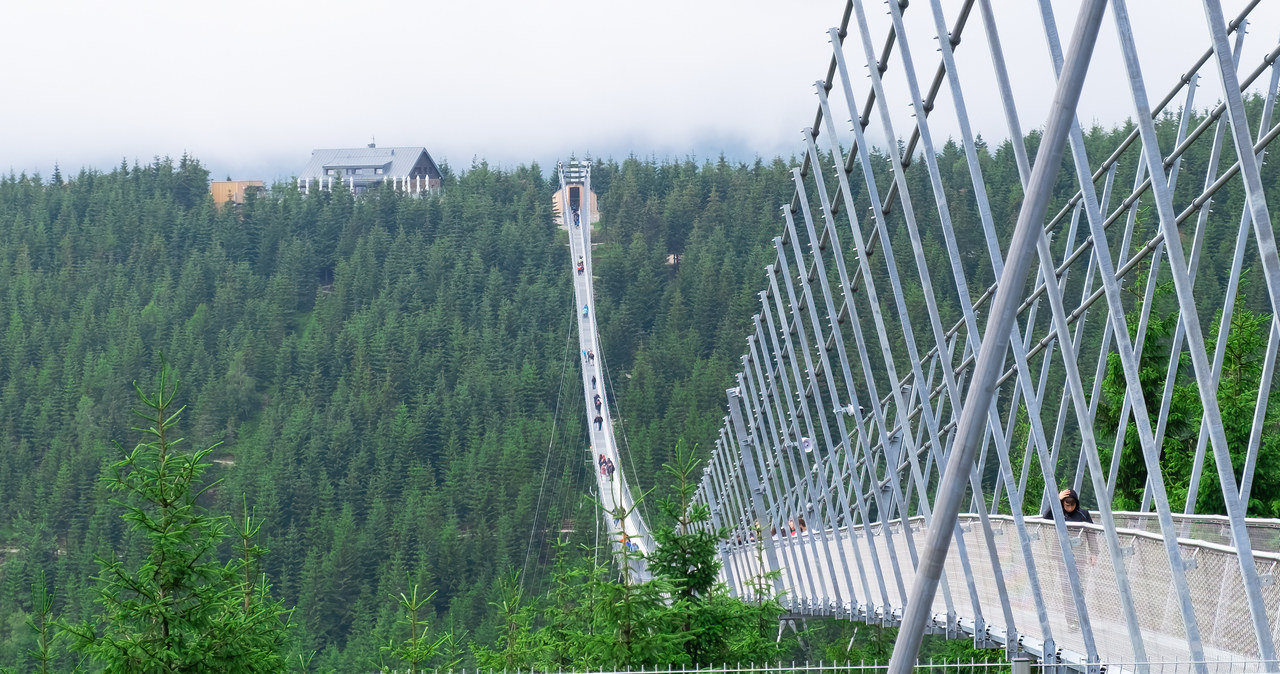 Most Sky Bridge 721 w Dolni Morava to wyjątkowa atrakcja dla prawdziwych śmiałków. /Pixel