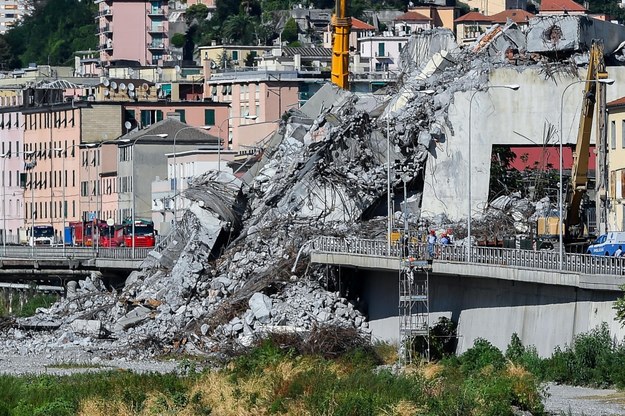 Most w Genui zawalił się 14 sierpnia /SIMONE ARVEDA /PAP/EPA