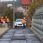 Most w Głuchołazach otwarty! Jako pierwszy przejechał nim burmistrz