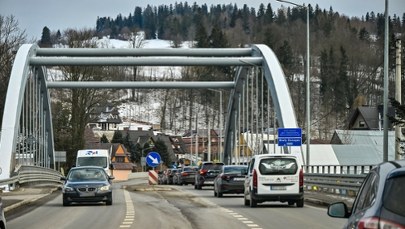 Most zamknięty. Turystów w Zakopanem czekają korki