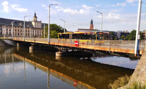 Mosty Uniwersyteckie we Wrocławiu do remontu. Ogłoszono przetarg 