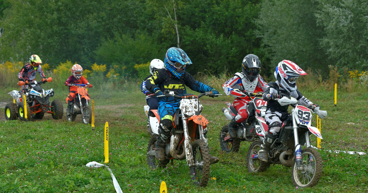 Motocross to niebezpieczny sport, a jego naukę zaczynają już kilkuletnie dzieci / fot. ilustracyjne /Piotr Płaczkowski /Reporter