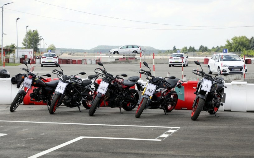 Motocykle mogą wyglądać podobnie, a potrzebne są na nie różne uprawnienia / Jakub Kamiński    /East News