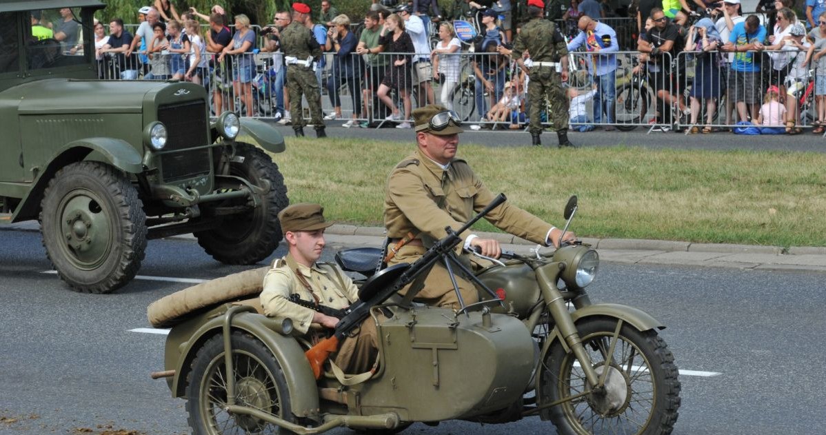 Motocykle Ural wywodzą się z czasów II wojny światowej. To "bezlicencyjna" kopia BMW R-71 /Wojciech Laski /Agencja SE/East News