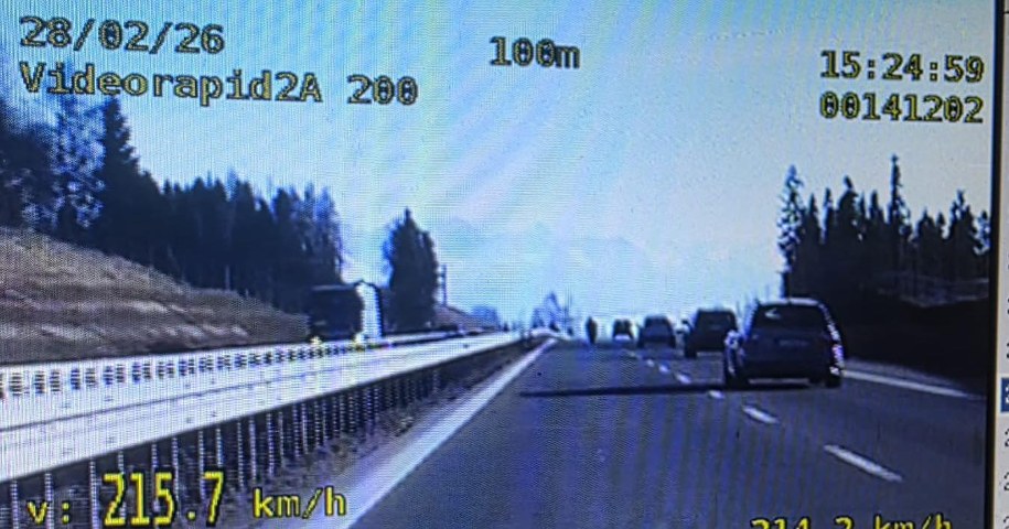 Motocyklista jadący zakopianką przekroczył dozwoloną prędkość aż o 115 km/h /Policja Nowy Targ /