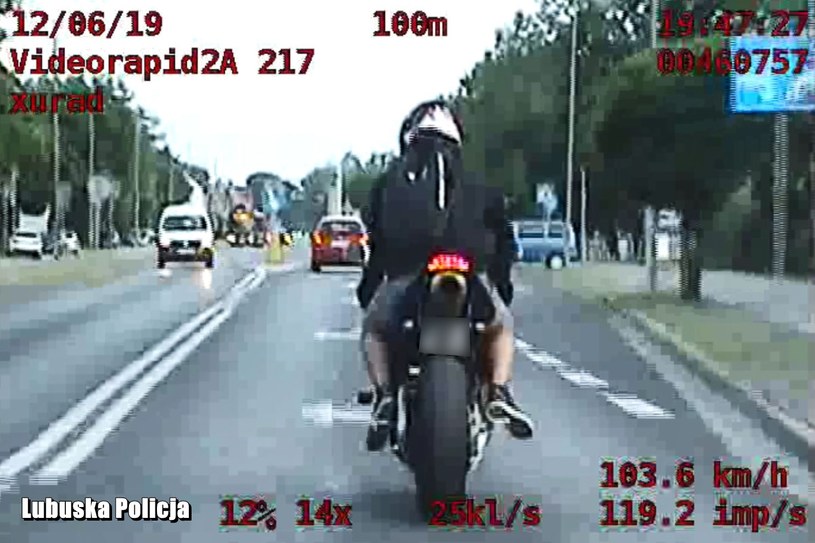 Motocyklista narobił sobie kłopotów /Informacja prasowa
