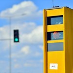 Motocyklista pędził, a mandat dostało UFO. Zapomnieli o jednym szczególe