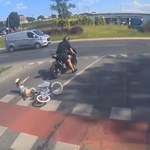 Motocyklista potrącił dziewczynkę. Matka szuka sprawcy [WIDEO]