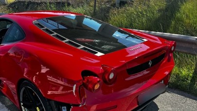 Motocyklista wjechał w ferrari. Groźny wypadek na Mazowszu