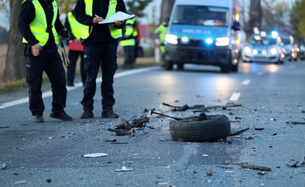 Motocyklista wypadł z drogi i uderzył w słup. Dramat w Śląskiem